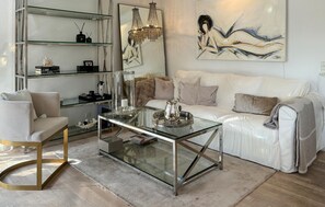 Smart TV, fireplace - Gorgeous home in Farsø with WiFi (Farsø)