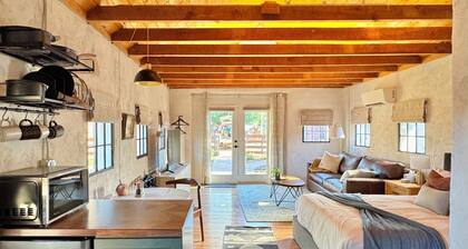 Historic Cottonwood Casita -Outdoor Soaking Tub