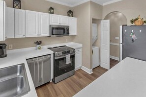 Fridge, microwave, oven, stovetop - Quiet 1st-Floor w/ Pool Views Near Myrtlewood Golf | MW 4665-104 (Myrtle Beach)