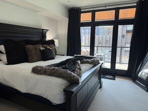 2 makuuhuonetta, silitysrauta/-lauta, ilmainen Wi-Fi, vuodevaatteet