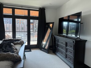 2 chambres, fer et planche à repasser, accès au Wi-Fi (inclus)