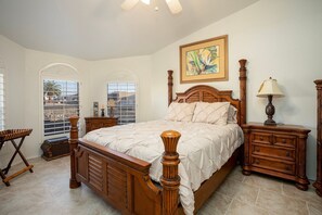 3 bedrooms, free WiFi, bed sheets, wheelchair access