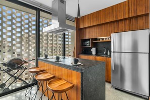 Fridge, microwave, oven, stovetop