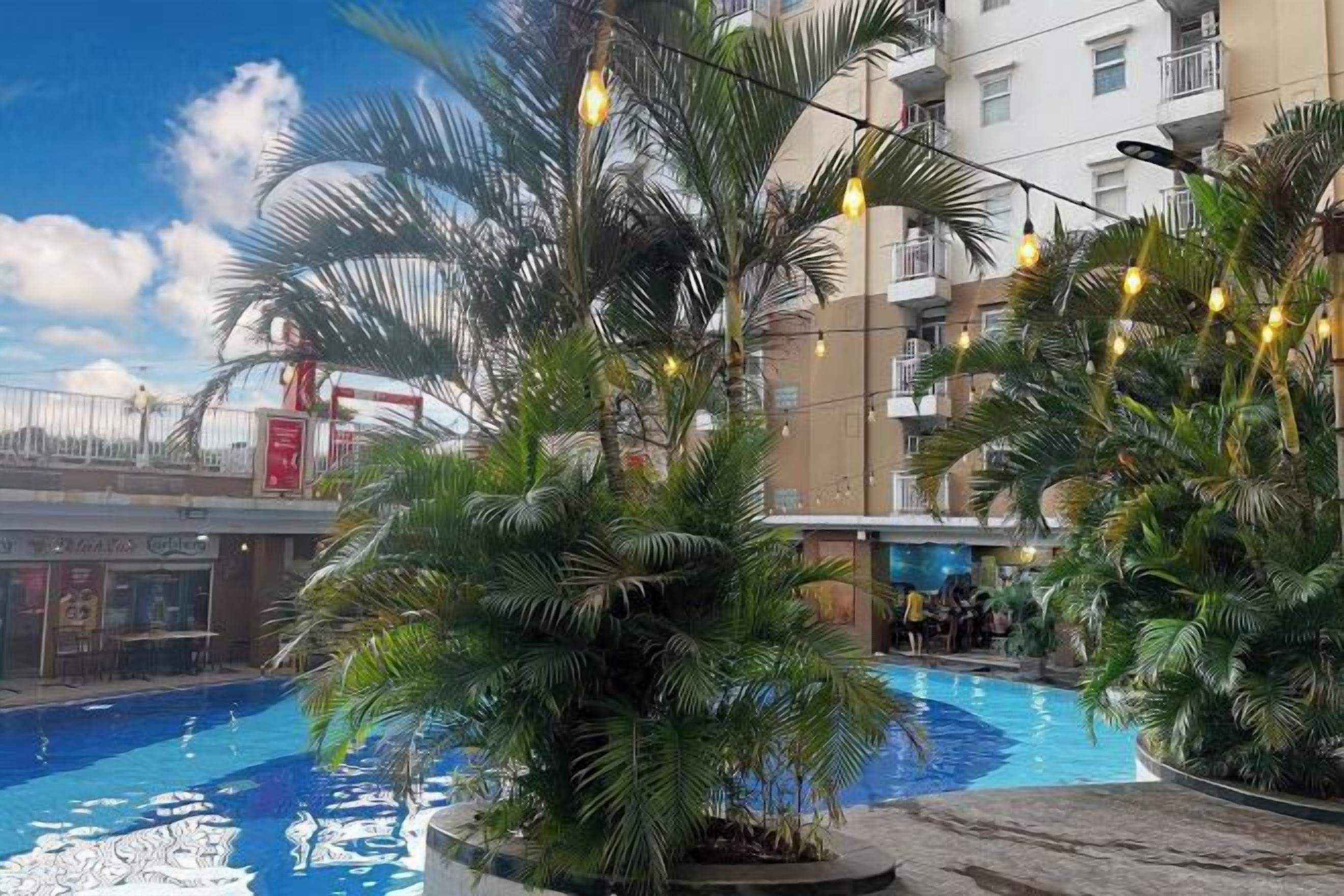 สระว่ายน้ำ