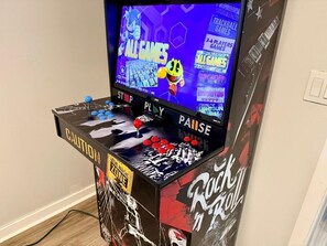 Games room - Family & Fur Friendly: 4-BR, Arcade, Fire Pit, Fenced, King Bed, & Smart TV! (Gahanna)
