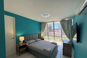 4 soverom, strykejern/-brett, internettilgang og sengetøy