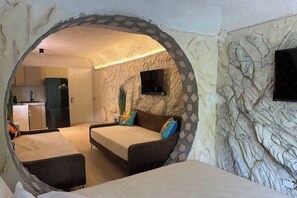 1 chambre, fer et planche à repasser, accès à Internet, literie fournie