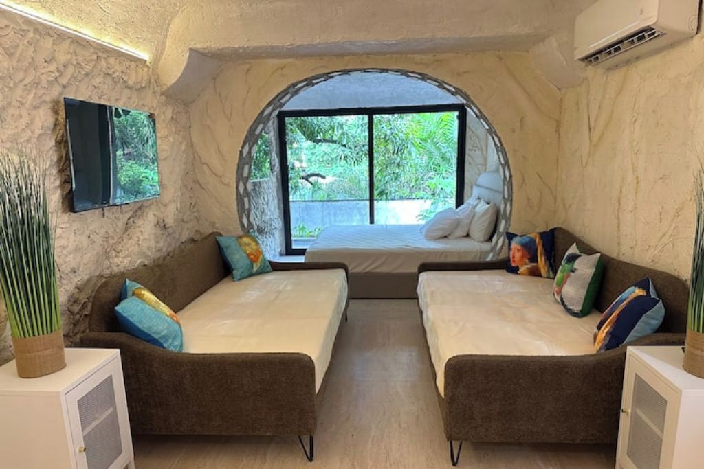 1 bedroom, iron/ironing board, internet, bed sheets