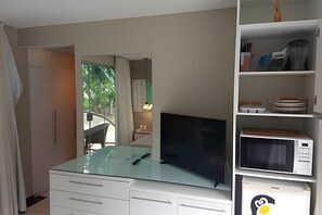 Suite | Interior