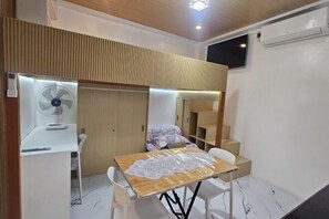 Room - Cozy Private Room D at 3Z Transient House (Tuguegarao)