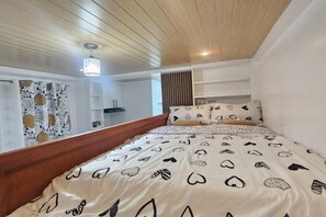 Unclassified image, 2 of 5, button - Cozy Private Room D at 3Z Transient House (Tuguegarao)