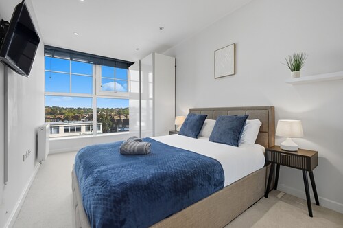 Modern 1 Bedroom Apartment |16 minutes to Central London
