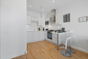 Microwave, oven, stovetop, dishwasher