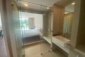 Room - Ark Studio only 10 Minutes from kata/Karon Beach (Phuket)