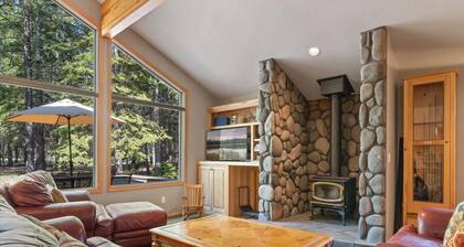 BBR 4 Bed 4 Bath home- just off the 13th Hole. Backs up to private forest land