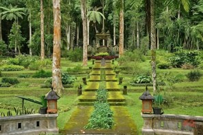 Unclassified image, 3 of 21, button - Ruby Romance Oceanside Villa (Bali)