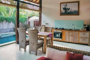 Dining - Ruby Romance Oceanside Villa (Bali)