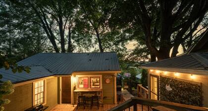 STEPS FROM MAIN STREET! 2 BR 1 Bath bungalow + 1 BR 1 Bath Studio-HotTub-Firepit