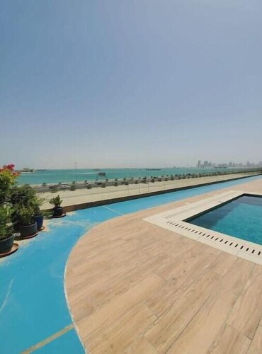A Luxurious Sea View 2 Bedroom Apartment