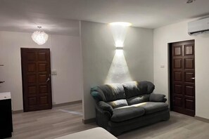 Living area - Hotel Nanon Sathorn (Bangkok)