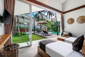 Unclassified image, 2 of 33, button - Villa Crazy Roof by BaliSuperHost (Bali)