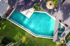 Unclassified image, 5 of 33, button - Villa Crazy Roof by BaliSuperHost (Bali)