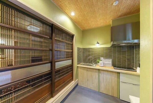 Interior - Asakusa Sennomori (Tokyo)