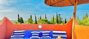 4 nights -15% Eden Private Pool – 4 bedrooms Air-conditioned