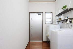 Interior - Ocean Therapy House (Onna)