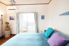 Unclassified image, 3 of 136, button - Ocean Therapy House (Onna)