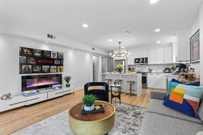 TV connectée, cheminée