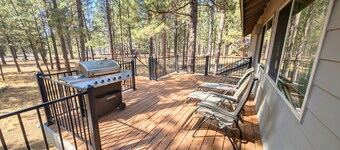 Mt Hood 13 - A/C, Hot Tub, 2 Suites, SHARC