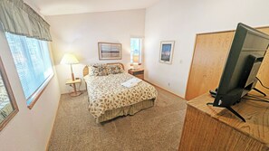 4 bedrooms, iron/ironing board, internet - Mt Hood 13 - A/C, Hot Tub, 2 Suites, SHARC (Sunriver)