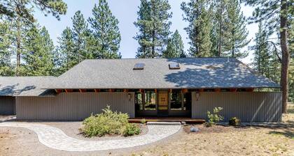 Pine Cone 3 - Great Outdoor Living, SHARC, A/C, Bikes
