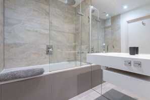 Casa, para fumantes | 1 quarto