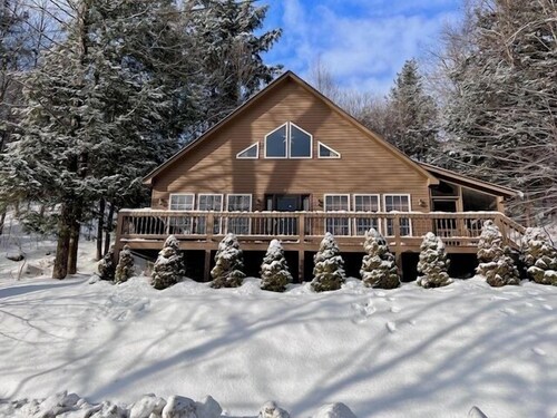 The Perfect Adirondack Getaway Waterfront Cabin