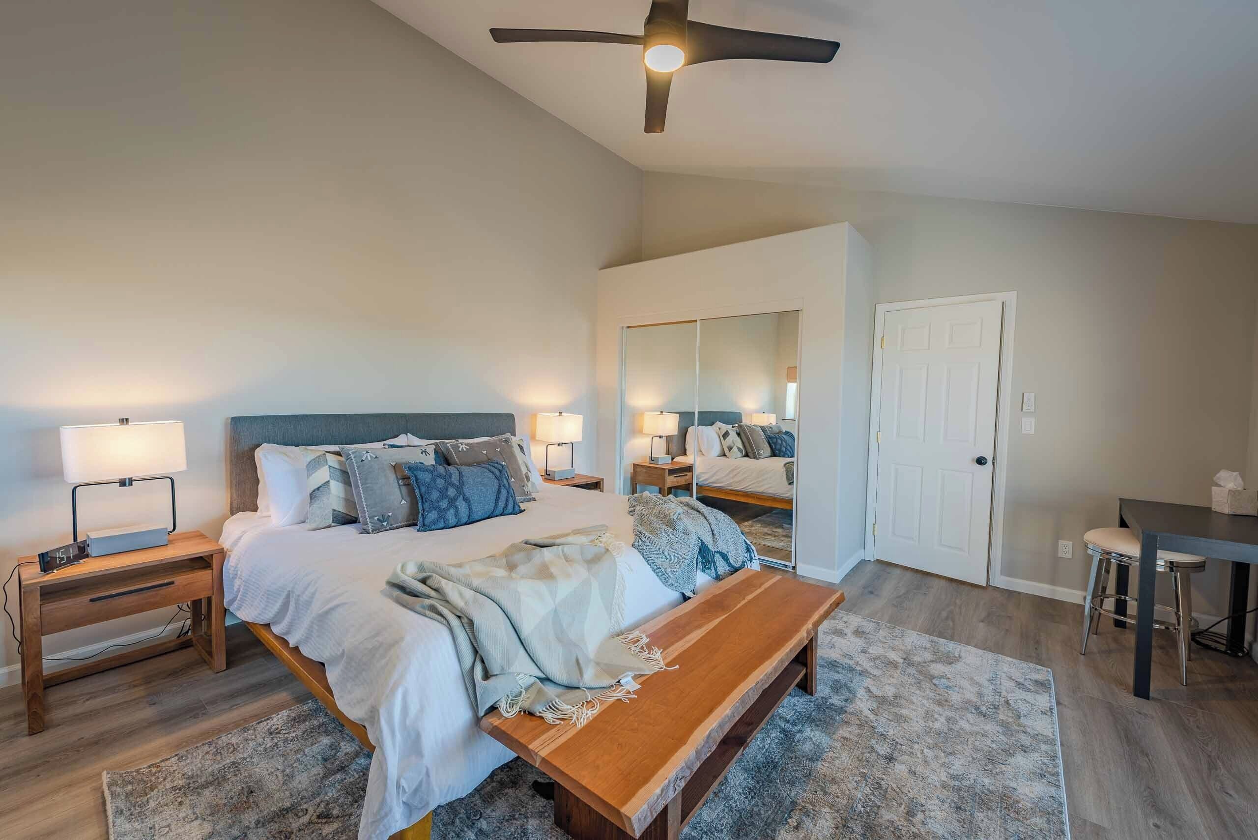 House, 1 King Bed with Sofa bed, Kitchen, Garden View (Mission Vineyard Barn) | 1 bedroom, individually decorated, individually furnished, bed sheets