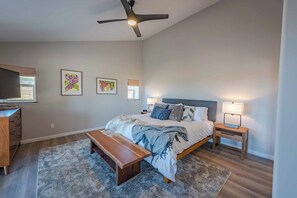 獨棟房屋, 1 張特大雙人床和 1 張沙發床, 廚房, 花園景觀 (Mission Vineyard Barn) | 1 間臥室、獨特裝潢、布置獨特、床單