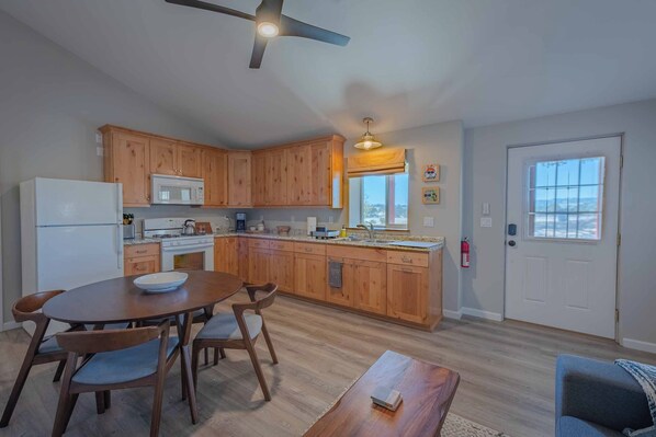 House, 1 King Bed with Sofa bed, Kitchen, Garden View (Mission Vineyard Barn) | Private kitchen