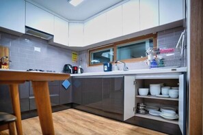 Room - Jungto Palace (Geoje-si)