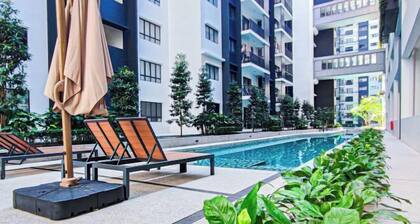 Fluffy Stay at Huni Setia Alam by HCK