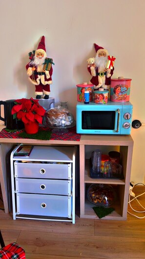 Living area - Ostello Dolce di Monica (Naples)