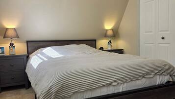 2 dormitorios, escritorio, wifi gratis y ropa de cama