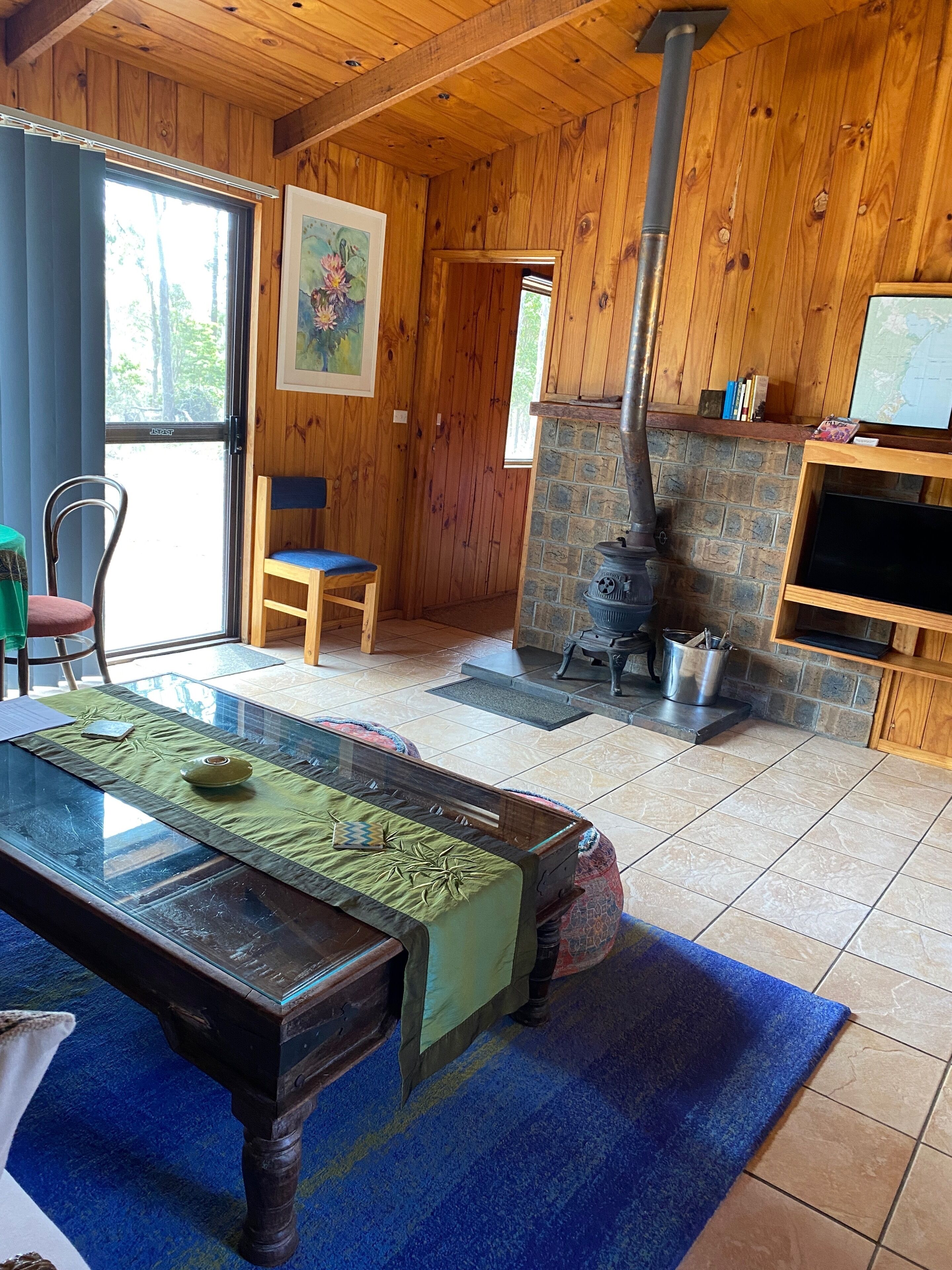 Romantic Cabin | Living area