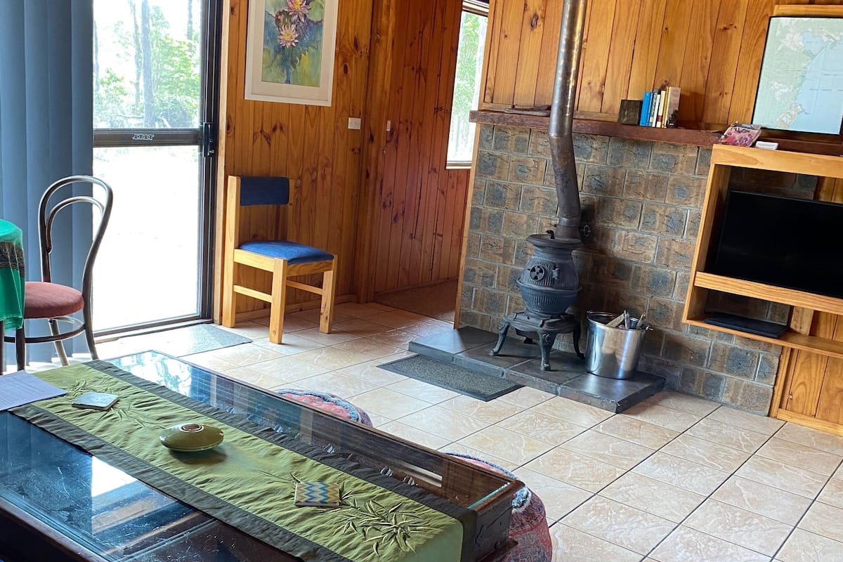 Romantic Cabin | Living area