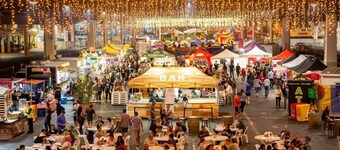 Cozy 3BR Home in Yeronga | Garden & Outdoor Living