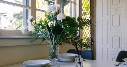 Cozy 3BR Home in Yeronga | Garden & Outdoor Living