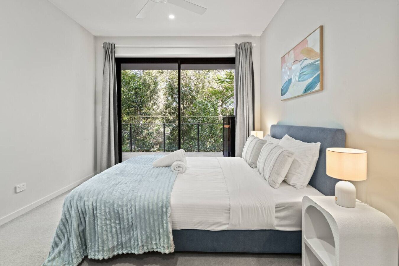 Bügeleisen/Bügelbrett, WLAN, Bettwäsche