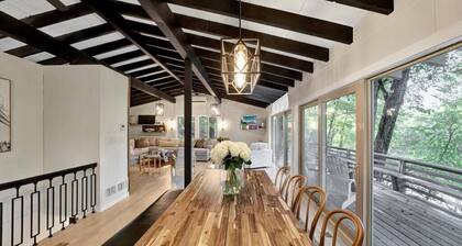 Dreamy & Scenic 3BR Lakefront on 200-Acre Estate