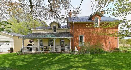 Victorian Style Farmhouse in the Quiet Countryside